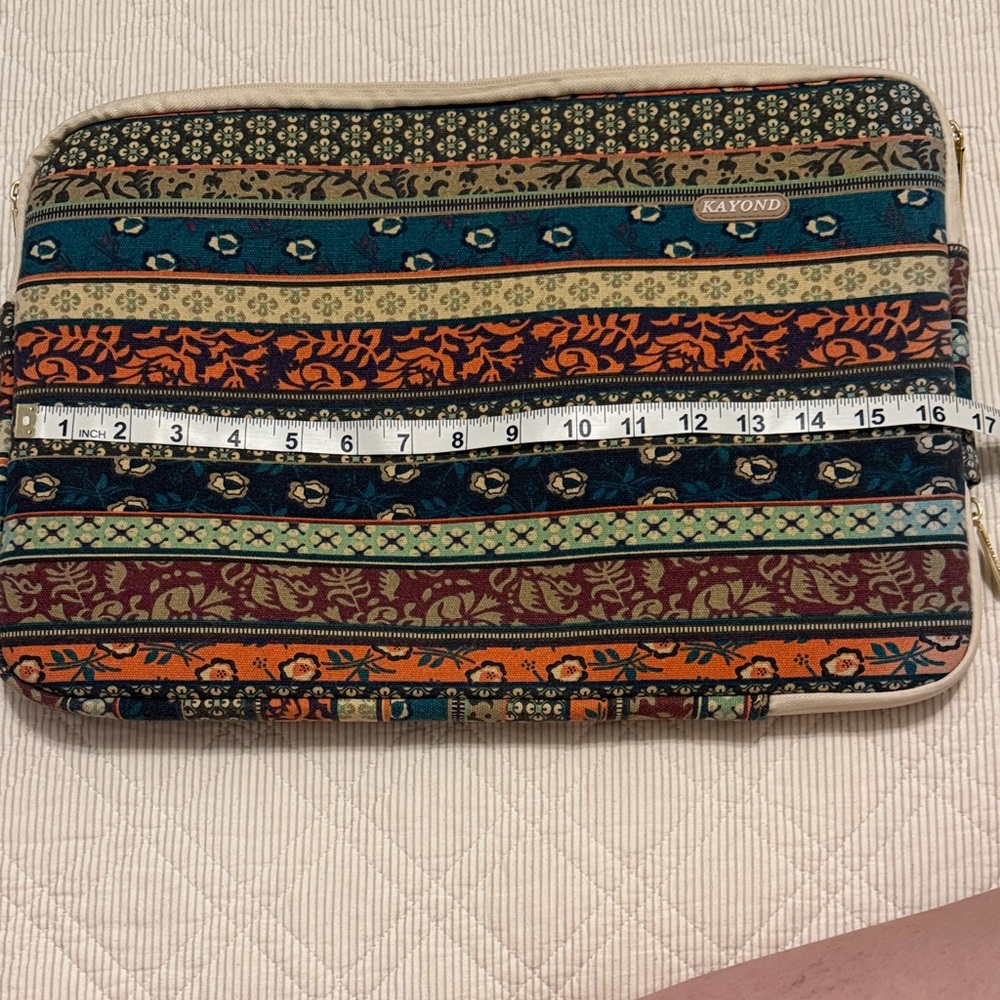 Kayond Patterned Laptop Sleeve 17”